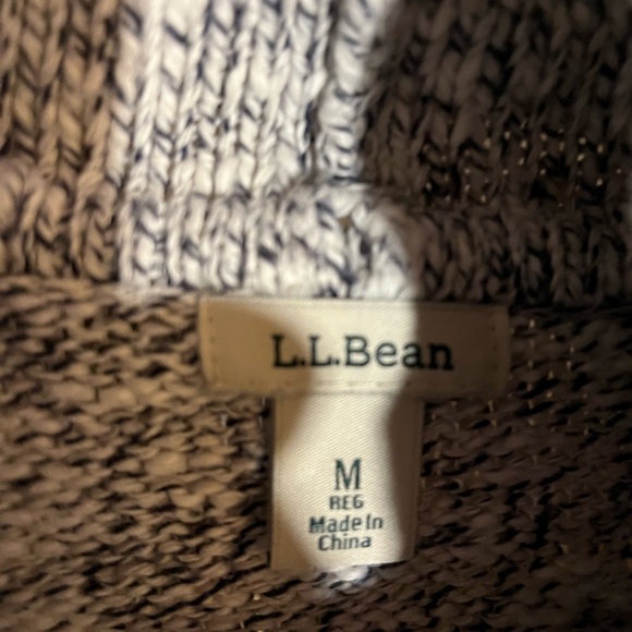 L.L. Bean Women’s Turtleneck Sweater - Picture 4 of 7